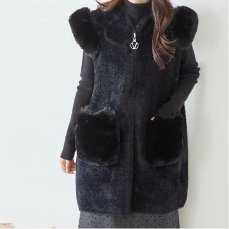 フェイクファーロングベスト